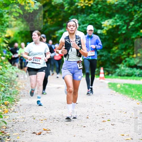 12.10.2025 - Bramfelder Halbmarathon 2025 Dr. Thomas Lammeyer http://msf.ph/oto/9348684 12.10.2025 10:28:11 Laufen 8, 0, 2401, 27, 2363 meine-sportfotos.de