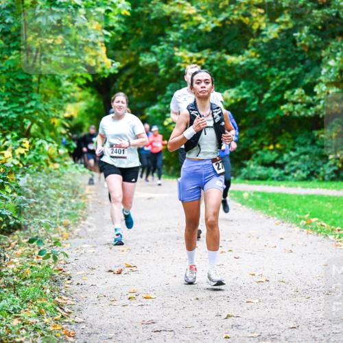 12.10.2025 - Bramfelder Halbmarathon 2025 Dr. Thomas Lammeyer http://msf.ph/oto/9348691 12.10.2025 10:28:12 Laufen 2401, 27 meine-sportfotos.de