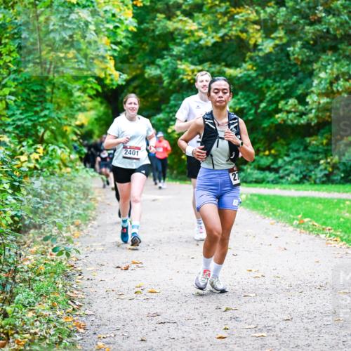 12.10.2025 - Bramfelder Halbmarathon 2025 Dr. Thomas Lammeyer http://msf.ph/oto/9348693 12.10.2025 10:28:13 Laufen 2401, 27 meine-sportfotos.de