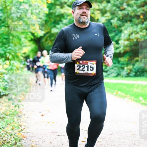 12.10.2025 - Bramfelder Halbmarathon 2025 Dr. Thomas Lammeyer http://msf.ph/oto/9348716 12.10.2025 10:28:17 Laufen 11, 2215 meine-sportfotos.de