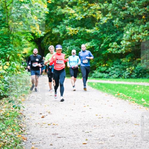 12.10.2025 - Bramfelder Halbmarathon 2025 Dr. Thomas Lammeyer http://msf.ph/oto/9348719 12.10.2025 10:28:18 Laufen 2394 meine-sportfotos.de