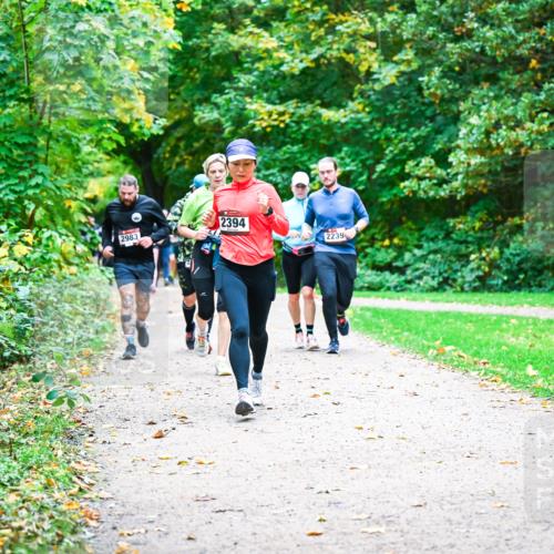12.10.2025 - Bramfelder Halbmarathon 2025 Dr. Thomas Lammeyer http://msf.ph/oto/9348726 12.10.2025 10:28:19 Laufen 2983, 2394, 2239 meine-sportfotos.de