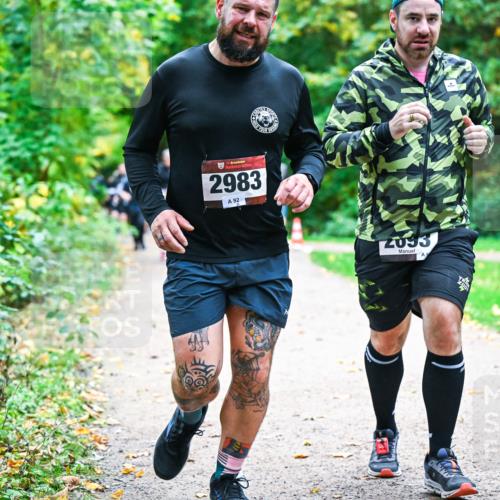 12.10.2025 - Bramfelder Halbmarathon 2025 Dr. Thomas Lammeyer http://msf.ph/oto/9348738 12.10.2025 10:28:24 Laufen 34, 2983, 92, 2093 meine-sportfotos.de