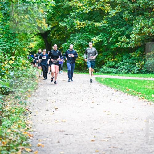 12.10.2025 - Bramfelder Halbmarathon 2025 Dr. Thomas Lammeyer http://msf.ph/oto/9348743 12.10.2025 10:28:25 Laufen 2744, 2220, 2185 meine-sportfotos.de