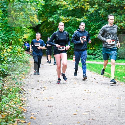 12.10.2025 - Bramfelder Halbmarathon 2025 Dr. Thomas Lammeyer http://msf.ph/oto/9348756 12.10.2025 10:28:28 Laufen 2996, 2744, 2220, 85 meine-sportfotos.de