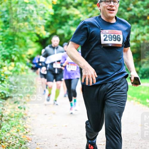 12.10.2025 - Bramfelder Halbmarathon 2025 Dr. Thomas Lammeyer http://msf.ph/oto/9348772 12.10.2025 10:28:32 Laufen 2996 meine-sportfotos.de