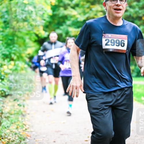 12.10.2025 - Bramfelder Halbmarathon 2025 Dr. Thomas Lammeyer http://msf.ph/oto/9348773 12.10.2025 10:28:32 Laufen 34, 2996 meine-sportfotos.de