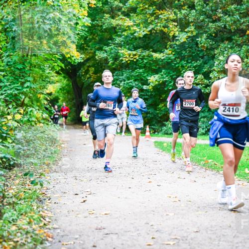 12.10.2025 - Bramfelder Halbmarathon 2025 Dr. Thomas Lammeyer http://msf.ph/oto/9348834 12.10.2025 10:28:43 Laufen 23, 261, 2324, 2700, 2410 meine-sportfotos.de