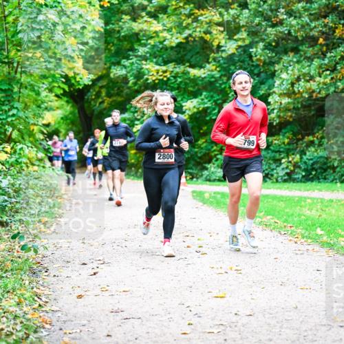 12.10.2025 - Bramfelder Halbmarathon 2025 Dr. Thomas Lammeyer http://msf.ph/oto/9348901 12.10.2025 10:28:57 Laufen 221, 2800, 799 meine-sportfotos.de