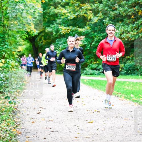 12.10.2025 - Bramfelder Halbmarathon 2025 Dr. Thomas Lammeyer http://msf.ph/oto/9348904 12.10.2025 10:28:58 Laufen 2800, 2799 meine-sportfotos.de