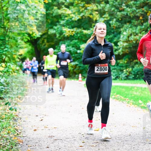 12.10.2025 - Bramfelder Halbmarathon 2025 Dr. Thomas Lammeyer http://msf.ph/oto/9348911 12.10.2025 10:28:59 Laufen 2800, 6, 2799 meine-sportfotos.de