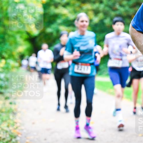 12.10.2025 - Bramfelder Halbmarathon 2025 Dr. Thomas Lammeyer http://msf.ph/oto/9348971 12.10.2025 10:29:08 Laufen 3217 meine-sportfotos.de