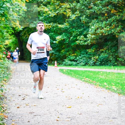 12.10.2025 - Bramfelder Halbmarathon 2025 Dr. Thomas Lammeyer http://msf.ph/oto/9348980 12.10.2025 10:29:11 Laufen 2980 meine-sportfotos.de