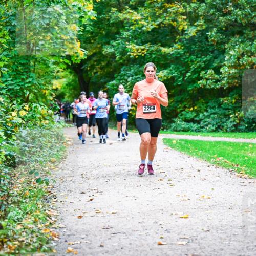 12.10.2025 - Bramfelder Halbmarathon 2025 Dr. Thomas Lammeyer http://msf.ph/oto/9349031 12.10.2025 10:29:24 Laufen 2269 meine-sportfotos.de