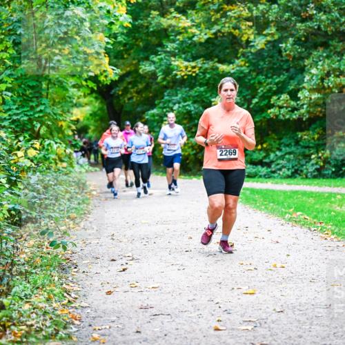 12.10.2025 - Bramfelder Halbmarathon 2025 Dr. Thomas Lammeyer http://msf.ph/oto/9349035 12.10.2025 10:29:25 Laufen 2269 meine-sportfotos.de
