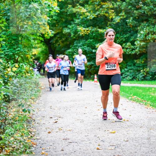 12.10.2025 - Bramfelder Halbmarathon 2025 Dr. Thomas Lammeyer http://msf.ph/oto/9349038 12.10.2025 10:29:25 Laufen 2269 meine-sportfotos.de