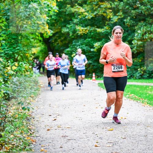 12.10.2025 - Bramfelder Halbmarathon 2025 Dr. Thomas Lammeyer http://msf.ph/oto/9349040 12.10.2025 10:29:25 Laufen 2269 meine-sportfotos.de