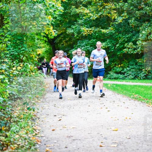 12.10.2025 - Bramfelder Halbmarathon 2025 Dr. Thomas Lammeyer http://msf.ph/oto/9349049 12.10.2025 10:29:27 Laufen 223, 2350, 2234, 2205 meine-sportfotos.de