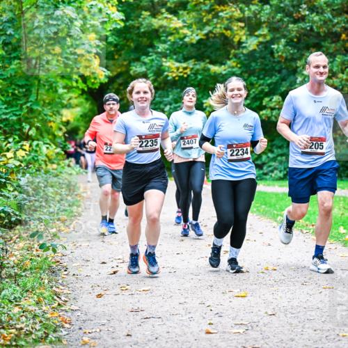 12.10.2025 - Bramfelder Halbmarathon 2025 Dr. Thomas Lammeyer http://msf.ph/oto/9349062 12.10.2025 10:29:29 Laufen 22, 2235, 2407, 2234, 205 meine-sportfotos.de