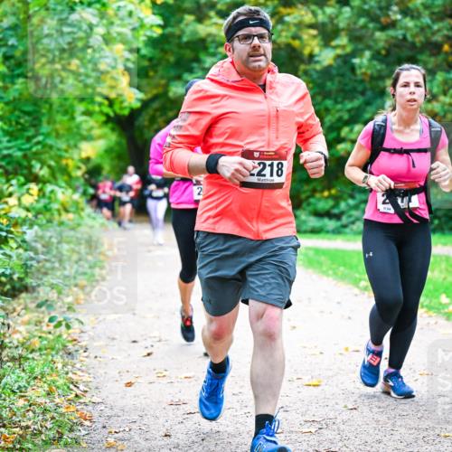 12.10.2025 - Bramfelder Halbmarathon 2025 Dr. Thomas Lammeyer http://msf.ph/oto/9349074 12.10.2025 10:29:32 Laufen 2, 218, 884 meine-sportfotos.de