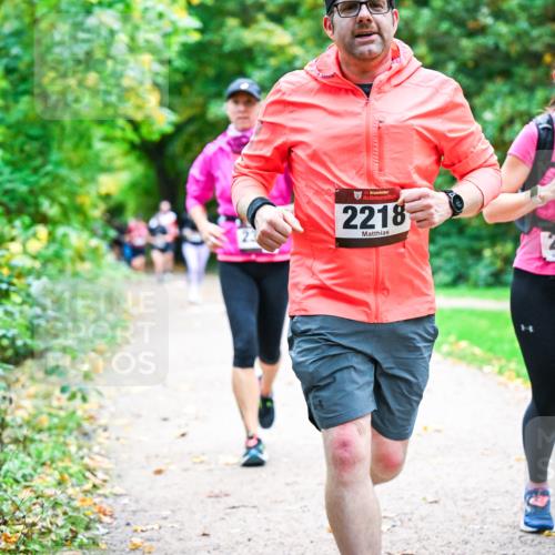 12.10.2025 - Bramfelder Halbmarathon 2025 Dr. Thomas Lammeyer http://msf.ph/oto/9349077 12.10.2025 10:29:32 Laufen 34, 2218 meine-sportfotos.de