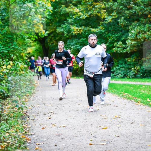 12.10.2025 - Bramfelder Halbmarathon 2025 Dr. Thomas Lammeyer http://msf.ph/oto/9349097 12.10.2025 10:29:38 Laufen 2815, 2360 meine-sportfotos.de