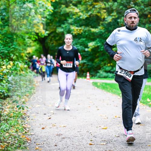 12.10.2025 - Bramfelder Halbmarathon 2025 Dr. Thomas Lammeyer http://msf.ph/oto/9349107 12.10.2025 10:29:39 Laufen 815, 2360 meine-sportfotos.de