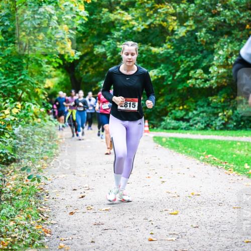 12.10.2025 - Bramfelder Halbmarathon 2025 Dr. Thomas Lammeyer http://msf.ph/oto/9349111 12.10.2025 10:29:40 Laufen 815, 2360 meine-sportfotos.de