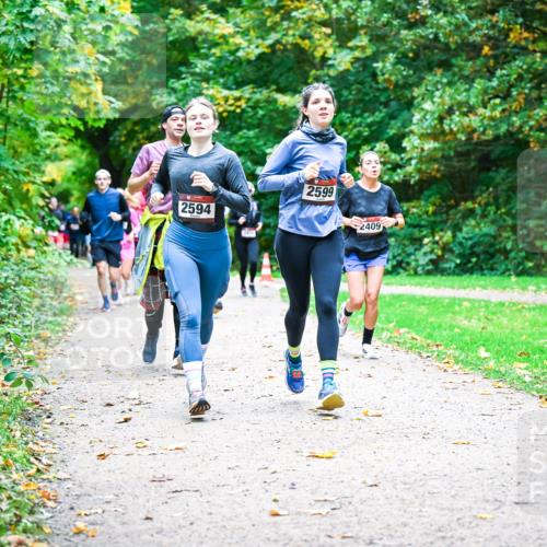 12.10.2025 - Bramfelder Halbmarathon 2025 Dr. Thomas Lammeyer http://msf.ph/oto/9349144 12.10.2025 10:29:46 Laufen 2594, 2599, 2409 meine-sportfotos.de