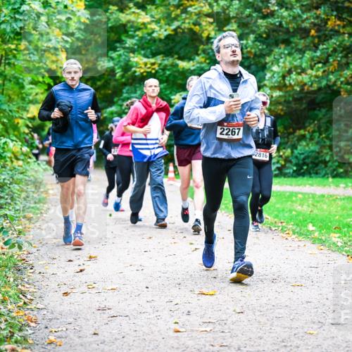 12.10.2025 - Bramfelder Halbmarathon 2025 Dr. Thomas Lammeyer http://msf.ph/oto/9349166 12.10.2025 10:29:50 Laufen 2267, 2816 meine-sportfotos.de