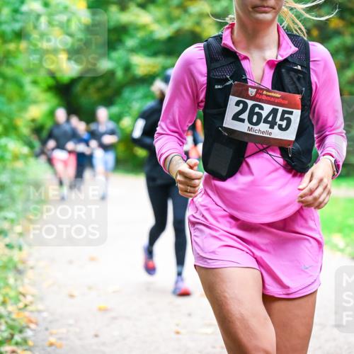 12.10.2025 - Bramfelder Halbmarathon 2025 Dr. Thomas Lammeyer http://msf.ph/oto/9349190 12.10.2025 10:29:54 Laufen 34, 2645 meine-sportfotos.de