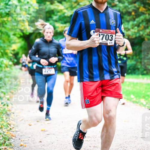 12.10.2025 - Bramfelder Halbmarathon 2025 Dr. Thomas Lammeyer http://msf.ph/oto/9349236 12.10.2025 10:30:03 Laufen 34, 2703, 65 meine-sportfotos.de