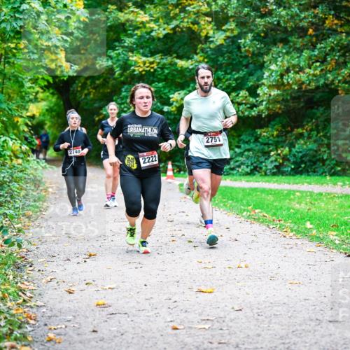 12.10.2025 - Bramfelder Halbmarathon 2025 Dr. Thomas Lammeyer http://msf.ph/oto/9349261 12.10.2025 10:30:08 Laufen 2740, 2222, 2751 meine-sportfotos.de