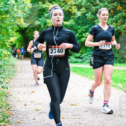 12.10.2025 - Bramfelder Halbmarathon 2025 Dr. Thomas Lammeyer http://msf.ph/oto/9349286 12.10.2025 10:30:12 Laufen 2944, 2740, 370 meine-sportfotos.de