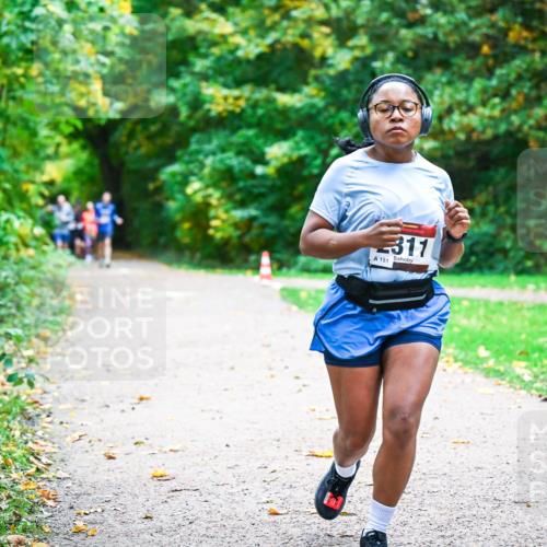 12.10.2025 - Bramfelder Halbmarathon 2025 Dr. Thomas Lammeyer http://msf.ph/oto/9349302 12.10.2025 10:30:15 Laufen 311, 151 meine-sportfotos.de