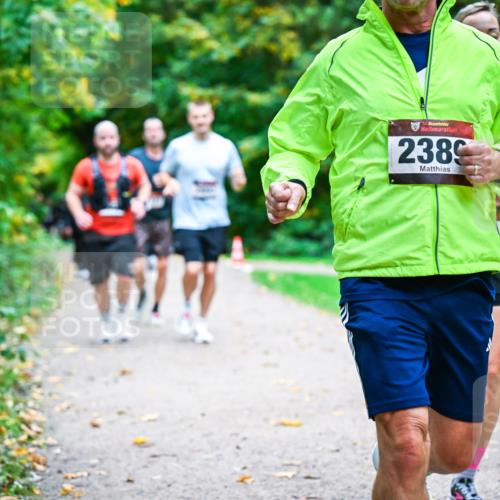 12.10.2025 - Bramfelder Halbmarathon 2025 Dr. Thomas Lammeyer http://msf.ph/oto/9349382 12.10.2025 10:30:37 Laufen 34, 2389, 4 meine-sportfotos.de
