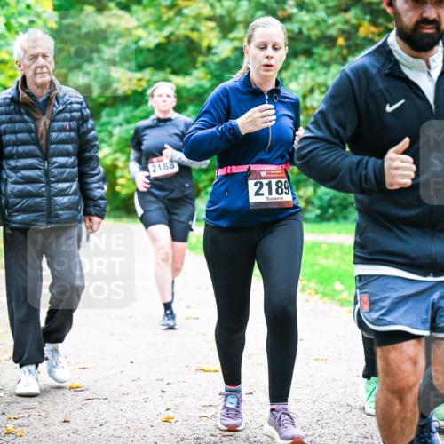 12.10.2025 - Bramfelder Halbmarathon 2025 Dr. Thomas Lammeyer http://msf.ph/oto/9349469 12.10.2025 10:30:55 Laufen 2188, 0, 34, 2189 meine-sportfotos.de