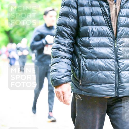 12.10.2025 - Bramfelder Halbmarathon 2025 Dr. Thomas Lammeyer http://msf.ph/oto/9349488 12.10.2025 10:30:59 Laufen  meine-sportfotos.de