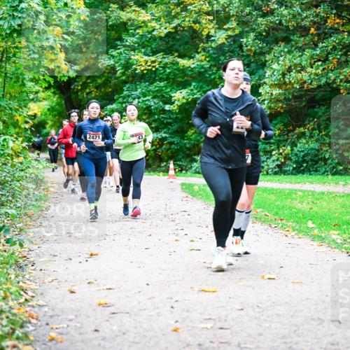 12.10.2025 - Bramfelder Halbmarathon 2025 Dr. Thomas Lammeyer http://msf.ph/oto/9349500 12.10.2025 10:31:02 Laufen 2421, 43 meine-sportfotos.de