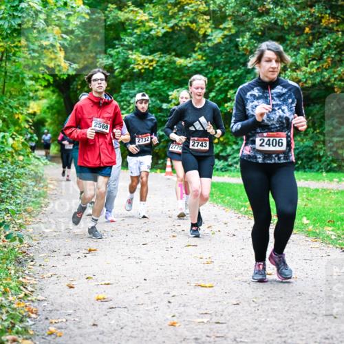 12.10.2025 - Bramfelder Halbmarathon 2025 Dr. Thomas Lammeyer http://msf.ph/oto/9349529 12.10.2025 10:31:07 Laufen 2569, 2406, 2732, 2743, 2779 meine-sportfotos.de