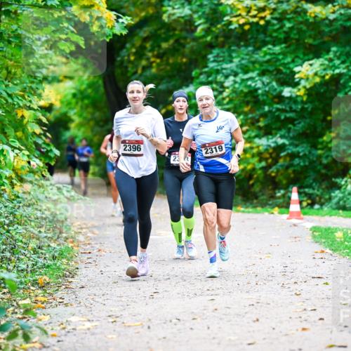 12.10.2025 - Bramfelder Halbmarathon 2025 Dr. Thomas Lammeyer http://msf.ph/oto/9349583 12.10.2025 10:31:21 Laufen 2396, 23, 2319 meine-sportfotos.de