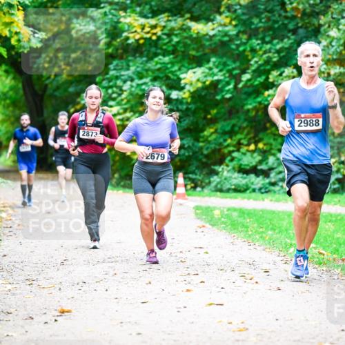 12.10.2025 - Bramfelder Halbmarathon 2025 Dr. Thomas Lammeyer http://msf.ph/oto/9349669 12.10.2025 10:31:36 Laufen 2873, 2679, 2988 meine-sportfotos.de