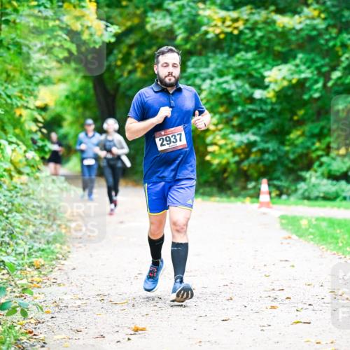 12.10.2025 - Bramfelder Halbmarathon 2025 Dr. Thomas Lammeyer http://msf.ph/oto/9349706 12.10.2025 10:31:43 Laufen 2937 meine-sportfotos.de