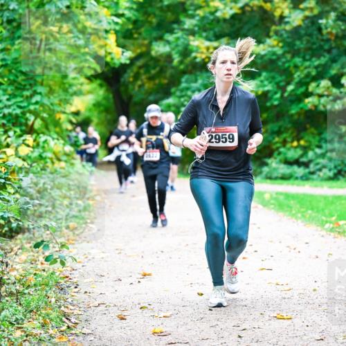 12.10.2025 - Bramfelder Halbmarathon 2025 Dr. Thomas Lammeyer http://msf.ph/oto/9349794 12.10.2025 10:32:01 Laufen 2959 meine-sportfotos.de
