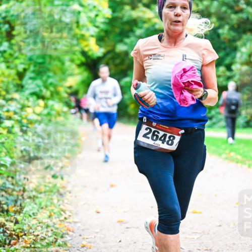 12.10.2025 - Bramfelder Halbmarathon 2025 Dr. Thomas Lammeyer http://msf.ph/oto/9349875 12.10.2025 10:32:14 Laufen 22, 2648 meine-sportfotos.de