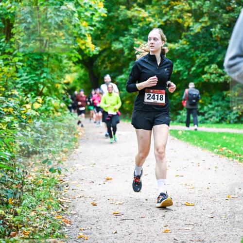 12.10.2025 - Bramfelder Halbmarathon 2025 Dr. Thomas Lammeyer http://msf.ph/oto/9349902 12.10.2025 10:32:19 Laufen 2418, 2 meine-sportfotos.de