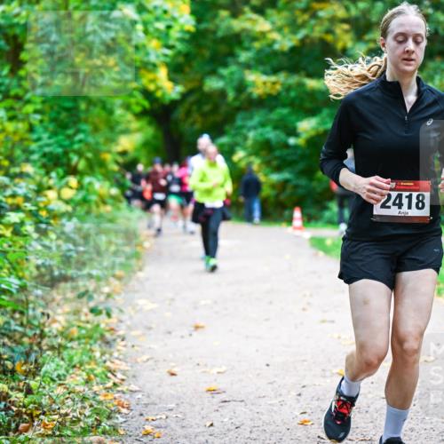 12.10.2025 - Bramfelder Halbmarathon 2025 Dr. Thomas Lammeyer http://msf.ph/oto/9349909 12.10.2025 10:32:20 Laufen 2418 meine-sportfotos.de