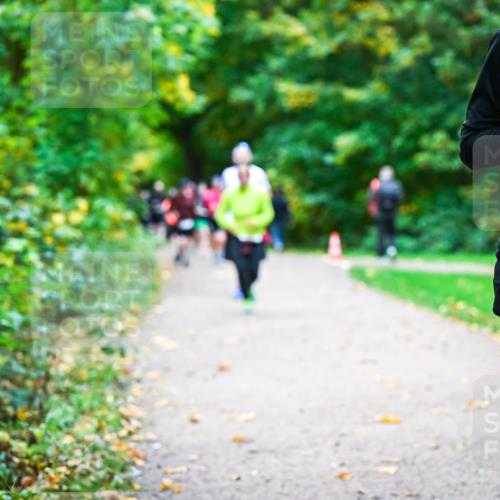 12.10.2025 - Bramfelder Halbmarathon 2025 Dr. Thomas Lammeyer http://msf.ph/oto/9349913 12.10.2025 10:32:20 Laufen 34, 2418 meine-sportfotos.de