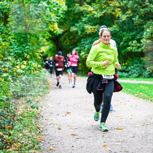 12.10.2025 - Bramfelder Halbmarathon 2025 Dr. Thomas Lammeyer http://msf.ph/oto/9349934 12.10.2025 10:32:24 Laufen  meine-sportfotos.de