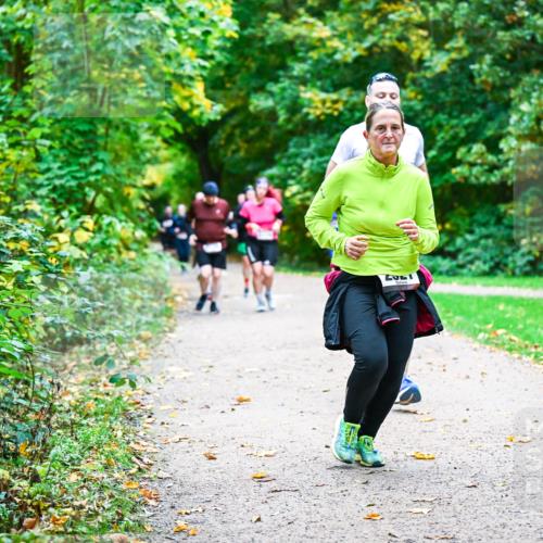 12.10.2025 - Bramfelder Halbmarathon 2025 Dr. Thomas Lammeyer http://msf.ph/oto/9349935 12.10.2025 10:32:24 Laufen  meine-sportfotos.de
